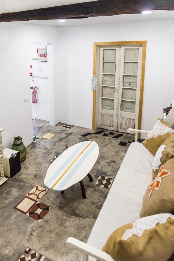 The Surf Embassy Hostel Peniche Exterior photo